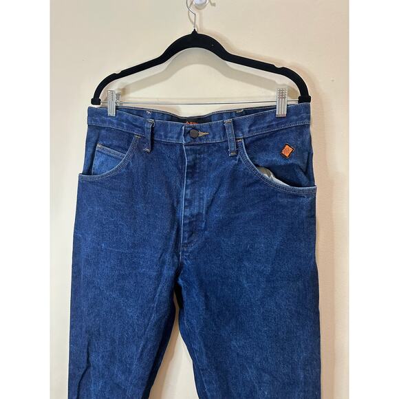 Wrangler FR Sz 35x36 31 Relaxed Jeans dark Wash Cat2 - Worn Once - Picture 3 of 7